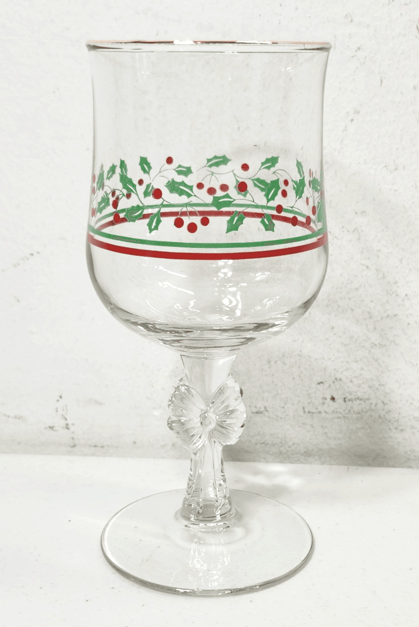 Arby's Libby Holly Berries Christmas Collection Stemmed Wine Glass - Thumbnail 2