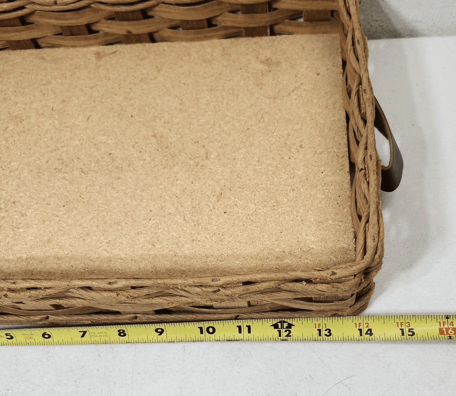 Corning Designs 14” X 10" Rectangle Cake Holder Rattan Basket 233-R - Thumbnail 9