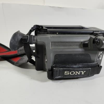 1985 Vintage Sony Video 8 Handycam CCD-M8u 8mm Video Camera Recorder UNTESTED - Thumbnail 7