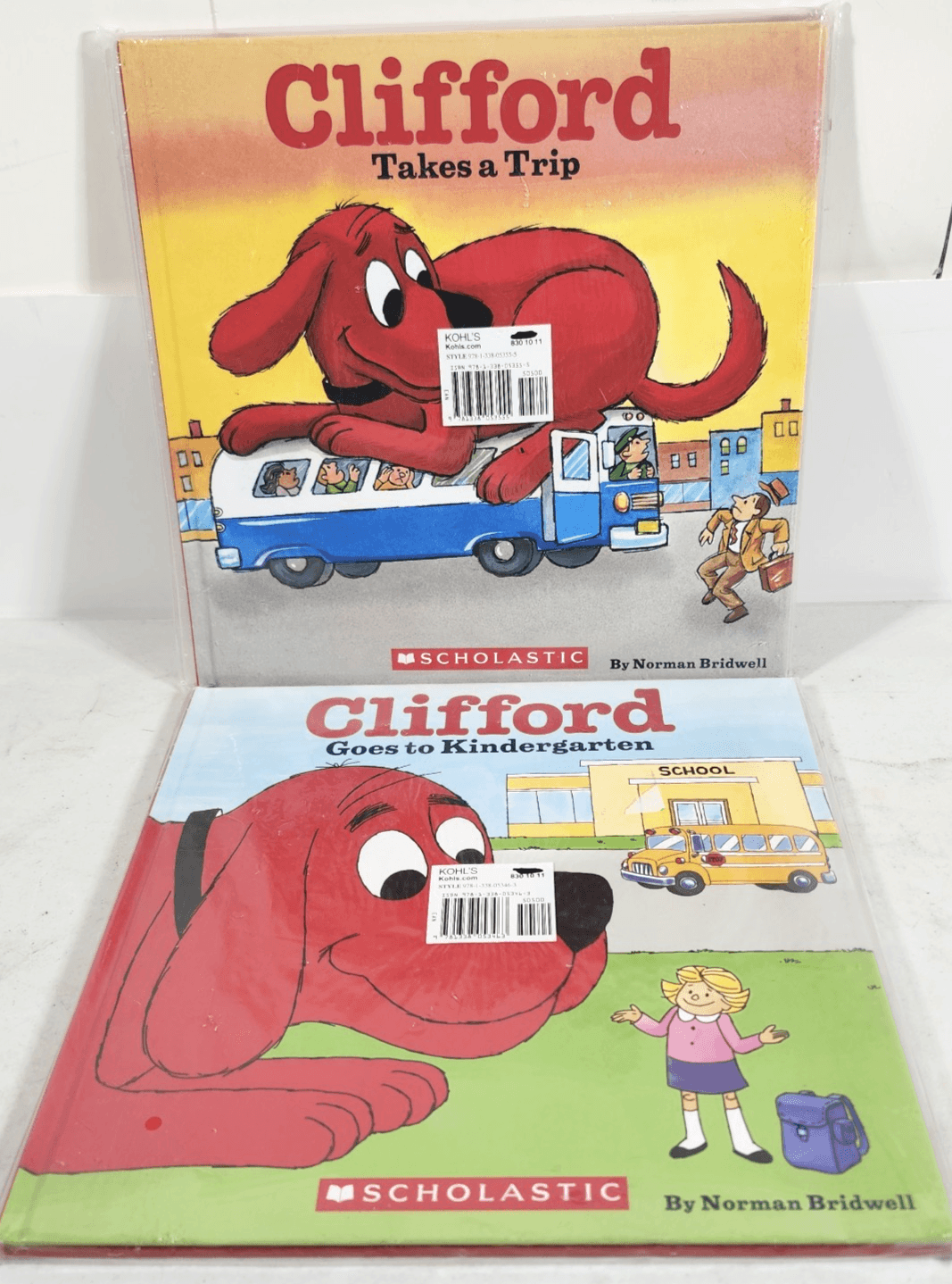 Clifford Takes A Trip & Goes To Kindergarten Hardcover Kids Books Lot NEW - Thumbnail 2