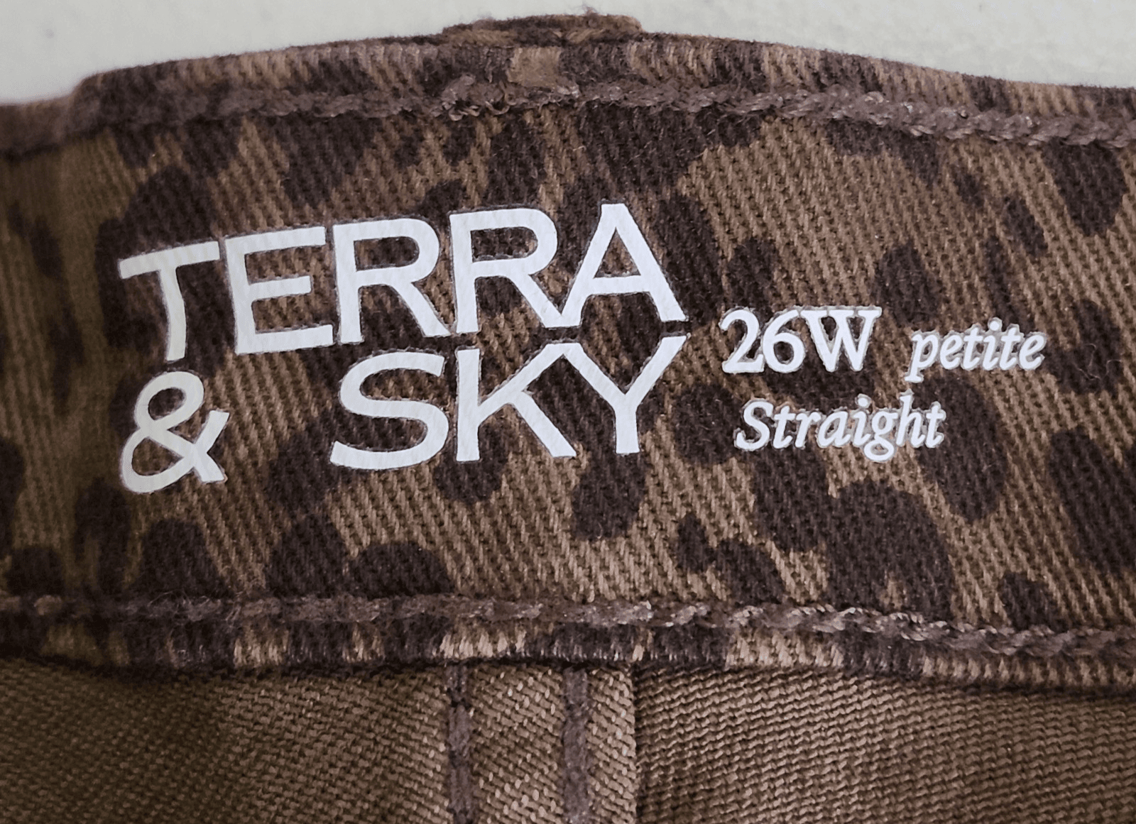 Terra & Sky Women's 26W Jeans High Rise Straight Leg Plus Size Leopard Brown NEW - Thumbnail 9