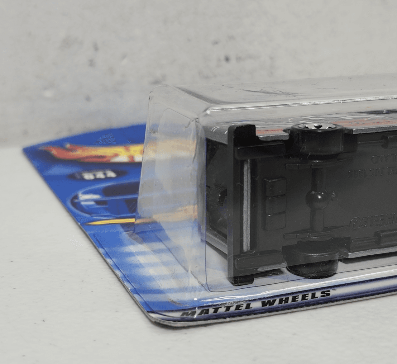 2000 Hot Wheels Tony Hawk Combat Medic Car 1/64 Toy Vehicle Birdhouse NEW - Thumbnail 4