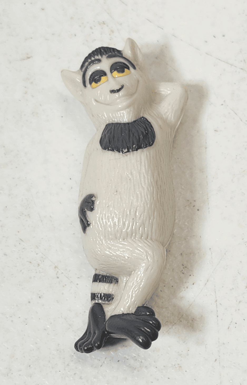 King Julien 3" Figure GM General Mills Cereal Wacky Sliders Toy Madagascar 2 - Thumbnail 2