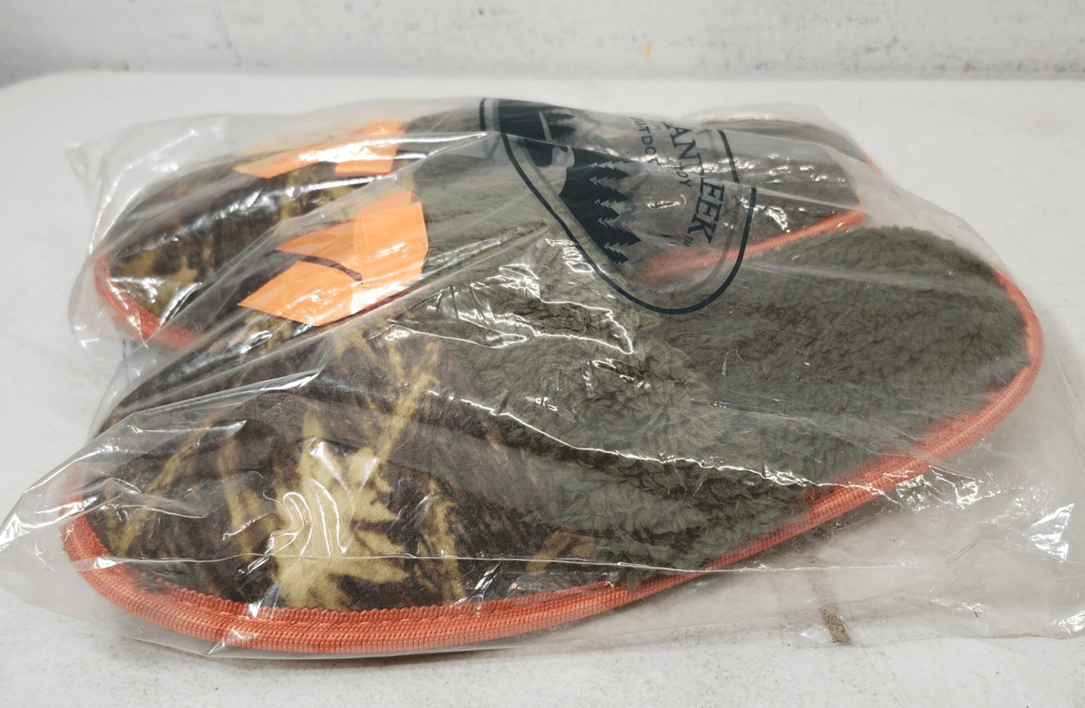 Woodland Creek Womens Size Medium 7-8 Camo Orange Bow Slippers NEW