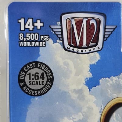 2025 M2 Machines Diorama 1957 Chevy 150 Handyman Wagon Blue Car 1/64 Toy NEW - Thumbnail 5
