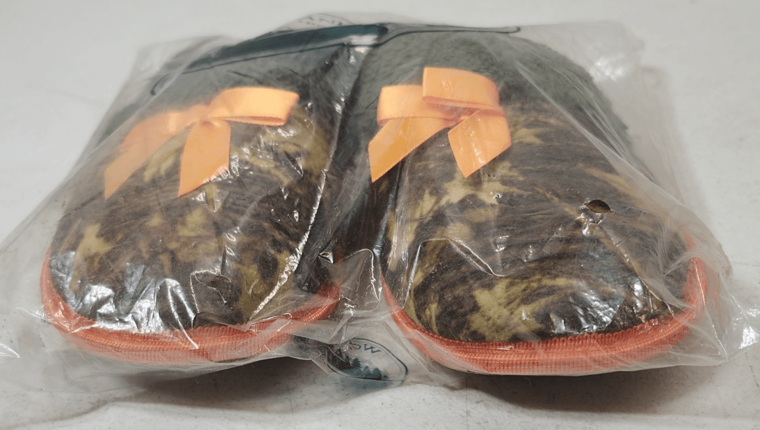 Woodland Creek Womens Size Medium 7-8 Camo Orange Bow Slippers NEW - Thumbnail 4