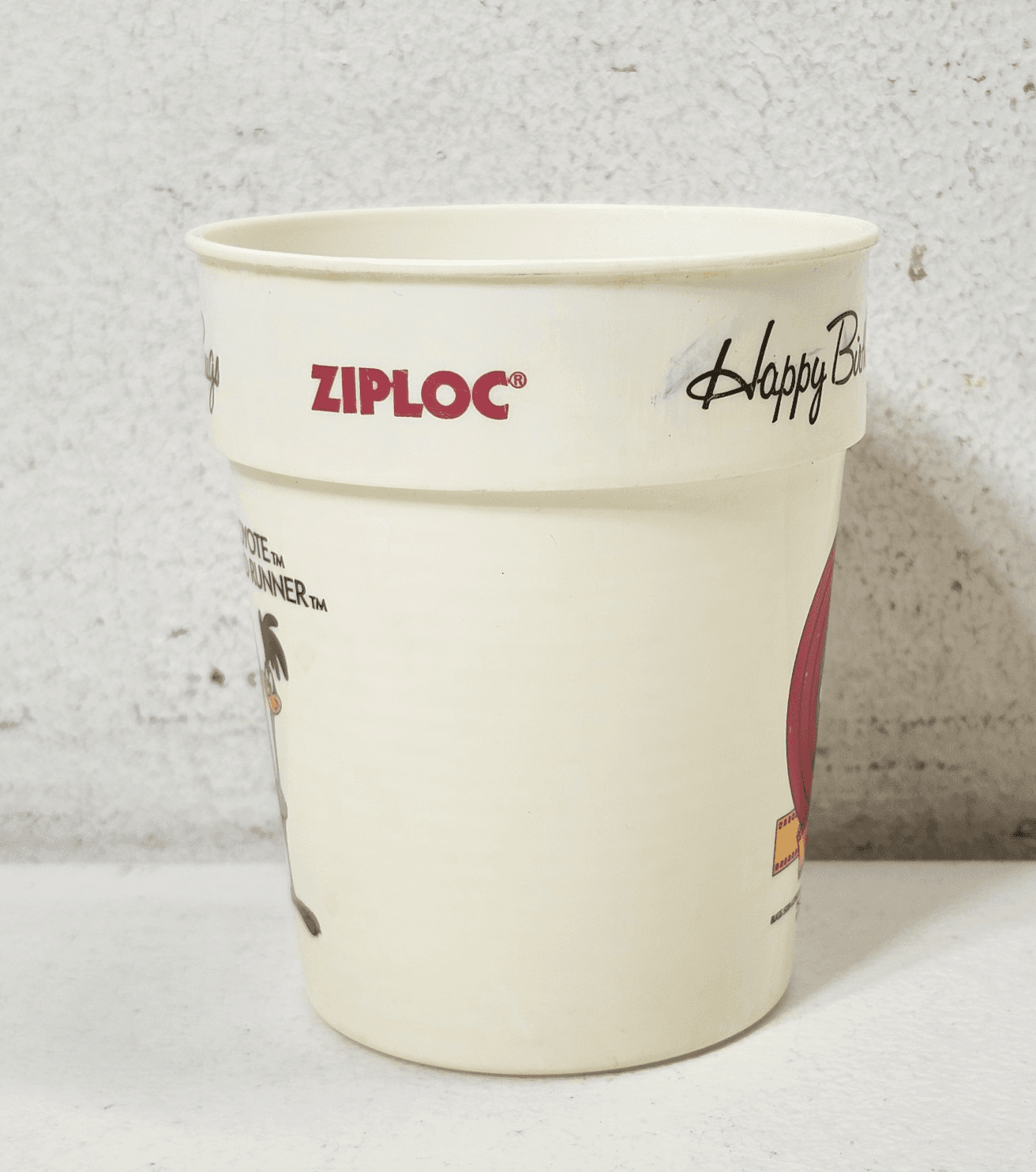 Vintage 1989 Ziploc 50Th Anniversary Bugs Bunny Roadrunner Plastic Cup - Thumbnail 4