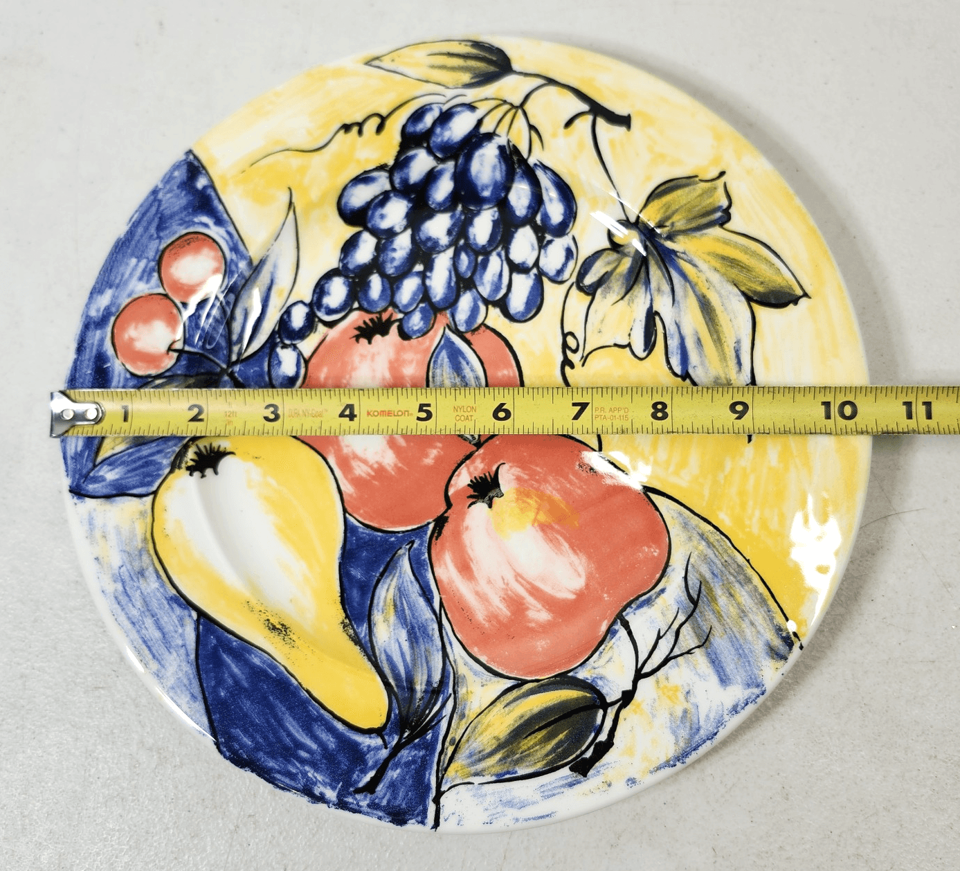 Pier 1 Dinner Plate Made In Italy Handpainted Fruit 10.5" - Thumbnail 3