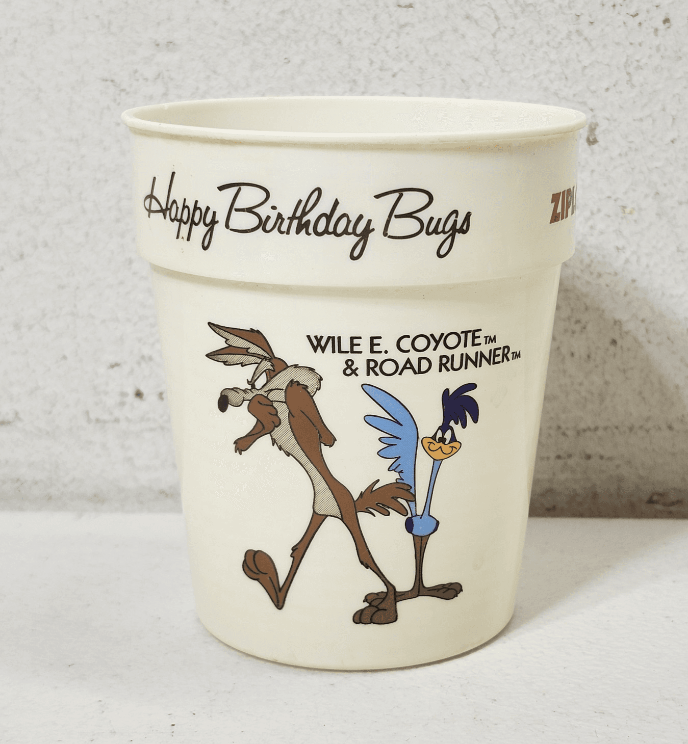 Vintage 1989 Ziploc 50Th Anniversary Bugs Bunny Roadrunner Plastic Cup - Thumbnail 3