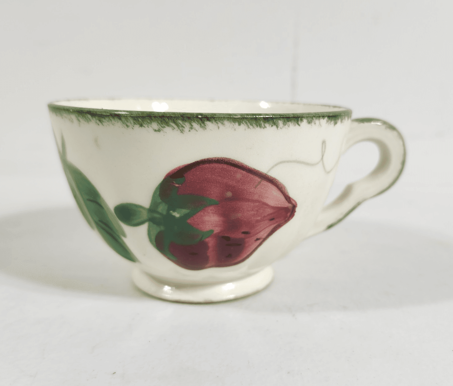 Vintage Blue Ridge Southern Potteries Strawberry Tea Cup USA - Thumbnail 2