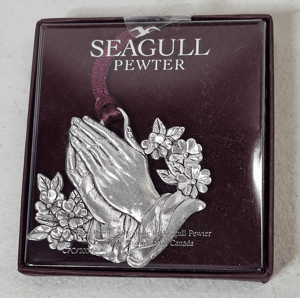 Vintage Seagull Pewter Praying Hands Ornament w/ Box - Thumbnail 2
