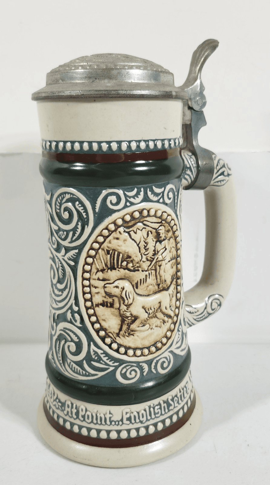 Vintage Avon Beer Stein Handcrafted in Brazil 1978 Collectable Hunting Dog - Thumbnail 2
