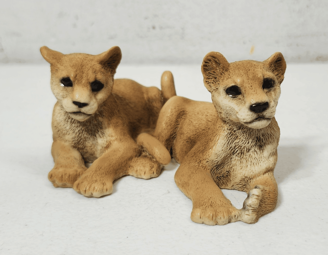 Castagna Italy Lion Cubs Sculpture Figurine Resin Home Decor 1988 W/ Box