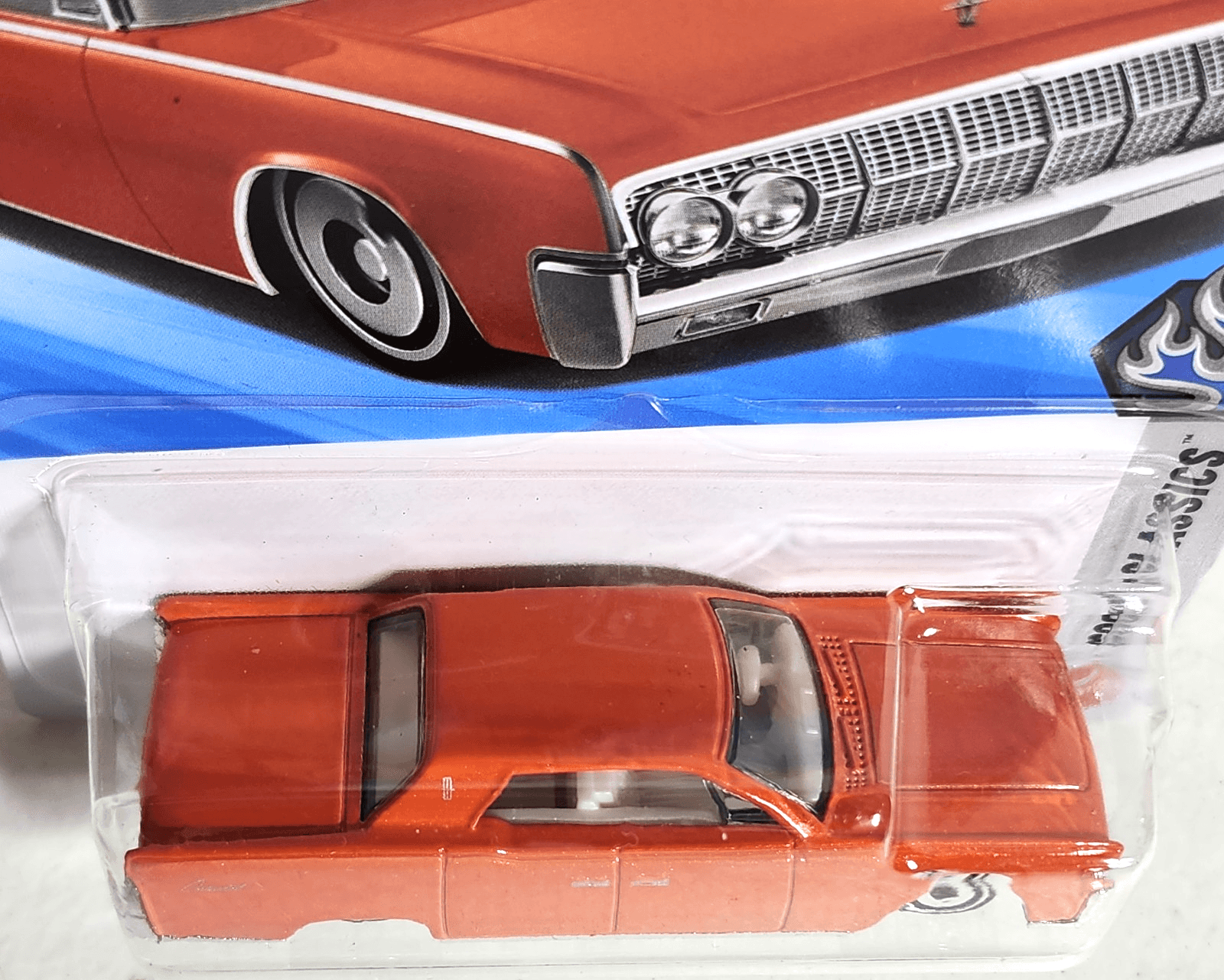 Hot Wheels '64 Lincoln Continental Cool Classics Orange Car 1/64 Toy Vehicle NEW - Thumbnail 3