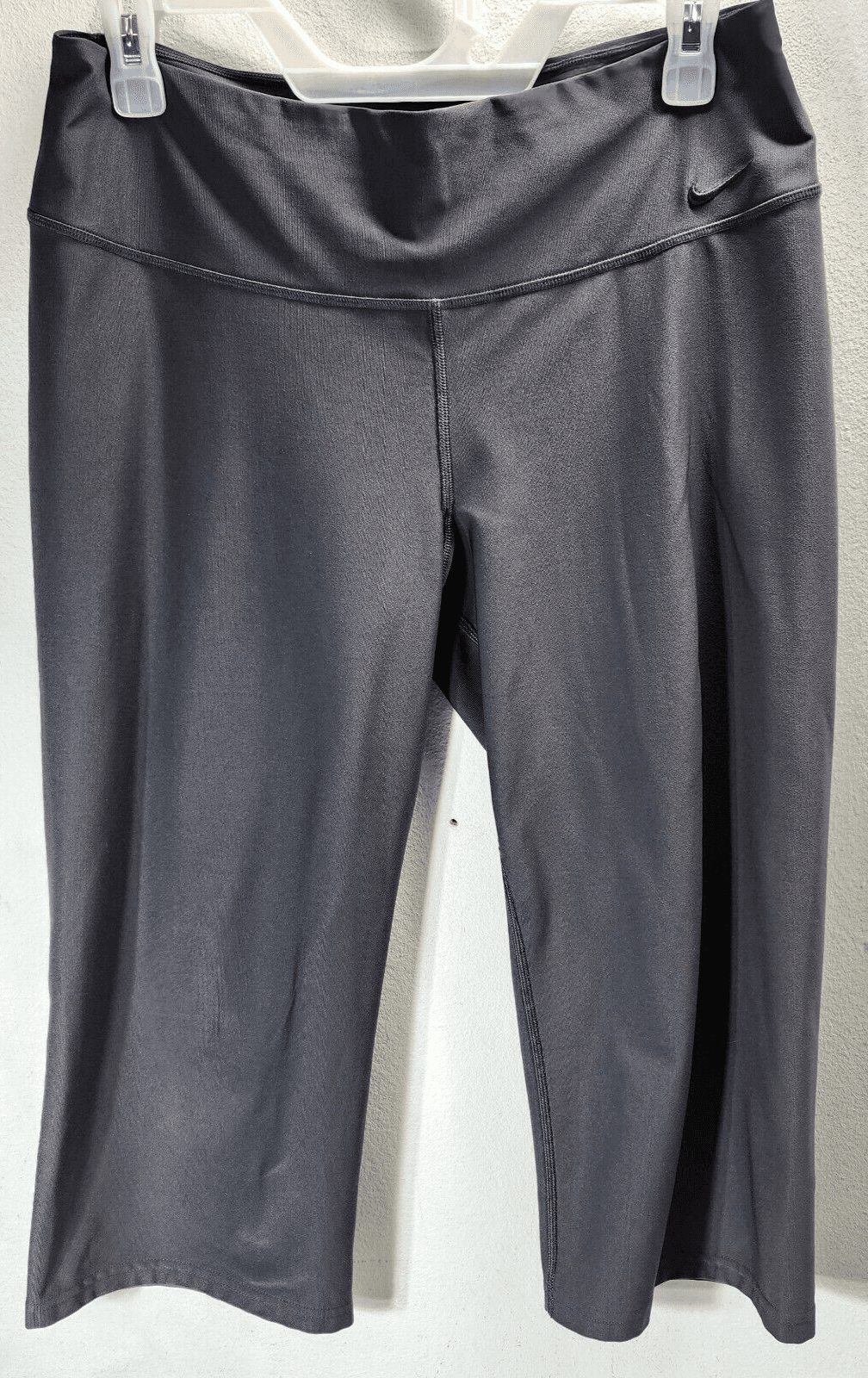 Nike Women's M Cropped Leggings Dri-Fit Running Crop Stretch Causal