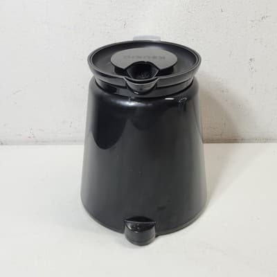 Keurig 2.0 Replacement Thermal Carafe 32oz Black with Chrome Handle - Thumbnail 5