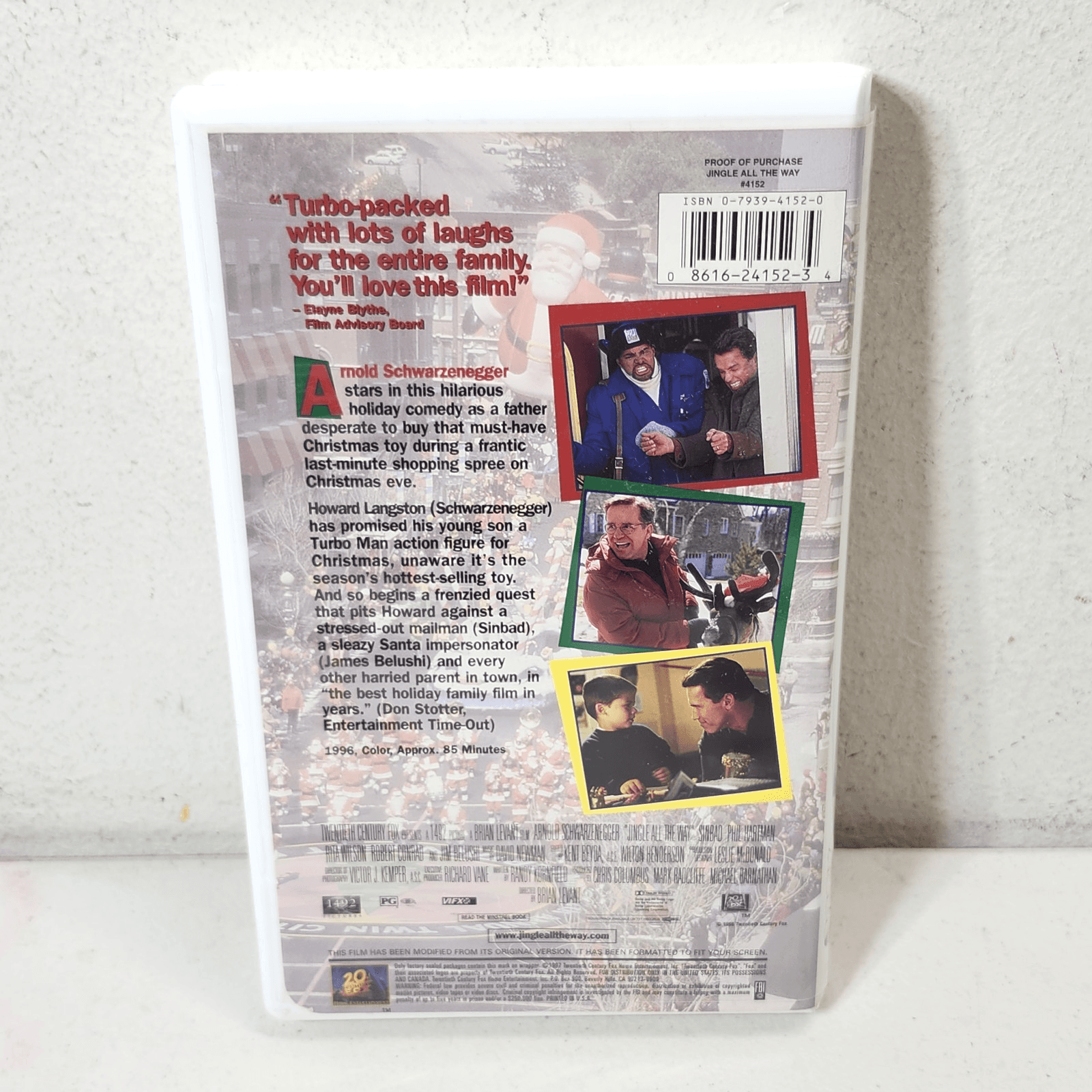 Christmas Movie VHS Jingle All The Way starring Arnold Schwarzenegger - Thumbnail 3