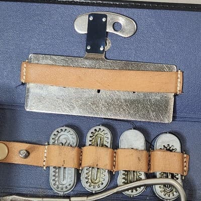 Vintage Buttonholer Domestic Rotary Sewing Machine Accessories & Manual - Thumbnail 5
