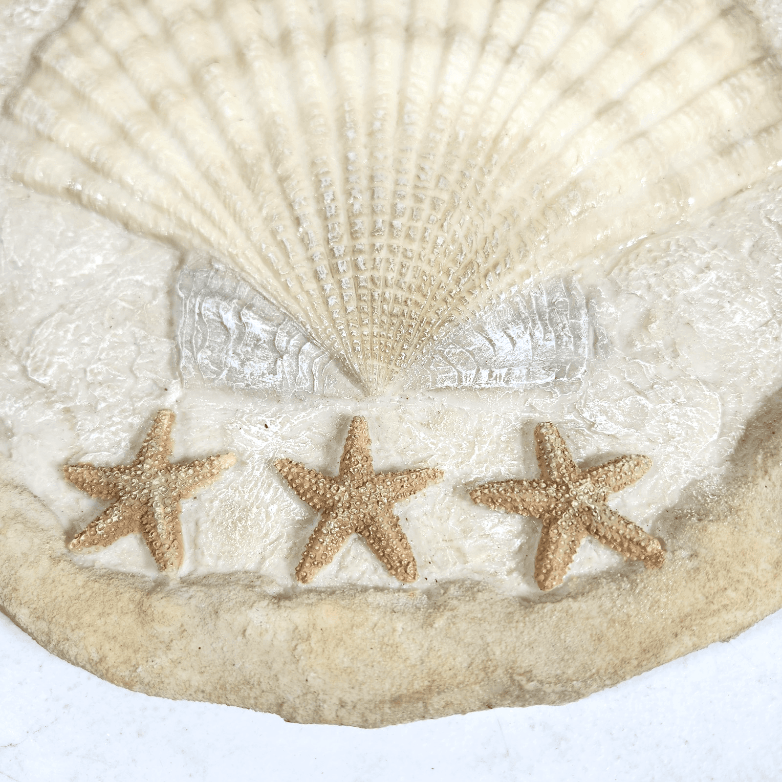 Nautical Sand Art Wall Plaque/Sea Shell Plaster Scallop Beige Sand Color 11.5" - Thumbnail 3
