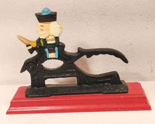 Cast Iron Mounted Nutcracker Decor - Thumbnail 4
