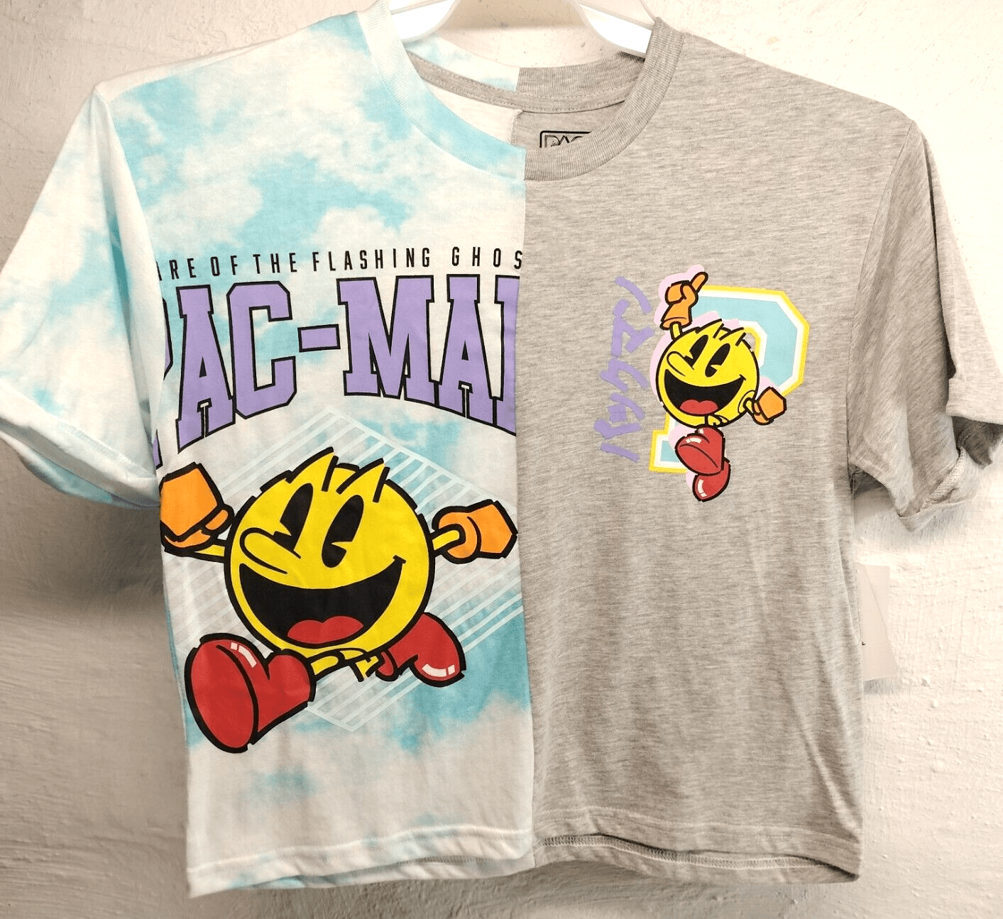 Pacman Women's Small Cartoon Graphic TShirt Gamer Tee NEW