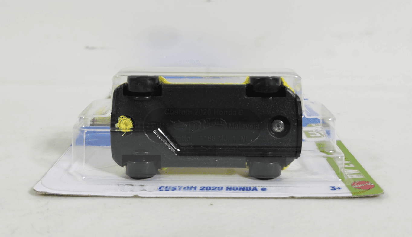 2026 Hot Wheels Custom 2020 Honda E Yellow Car 1/64 Toy Vehicle NEW - Thumbnail 4