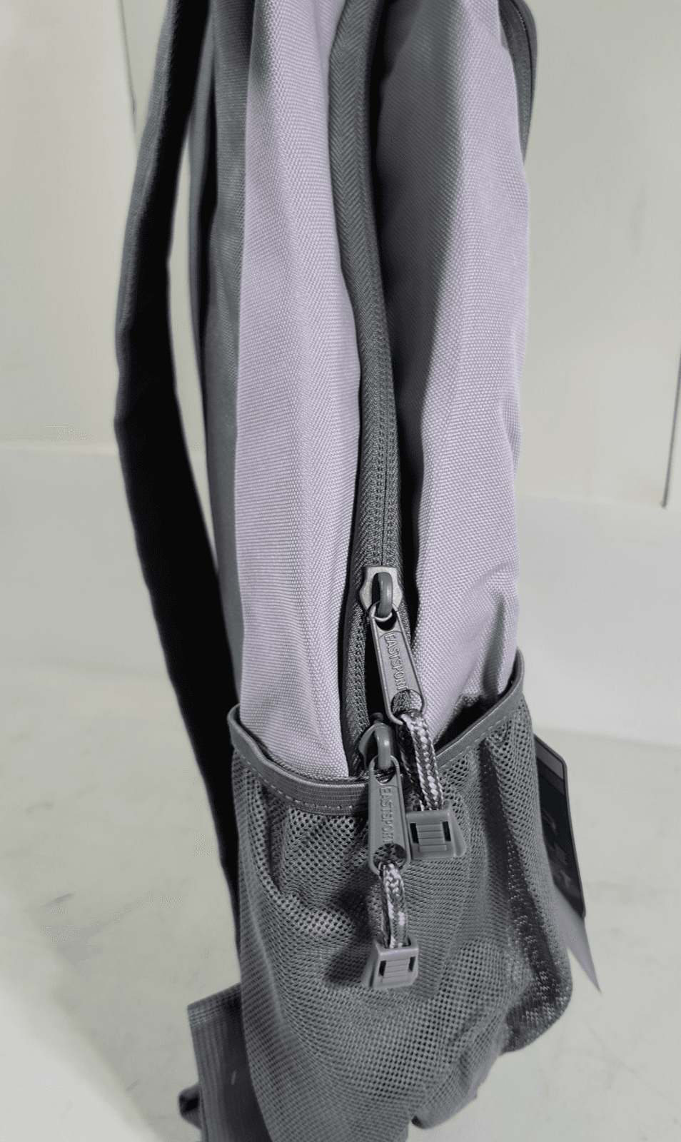 Eastsport 18" Backpack Purple Gray Tech Laptop Sleeve Bottle Bookbag NEW - Thumbnail 4