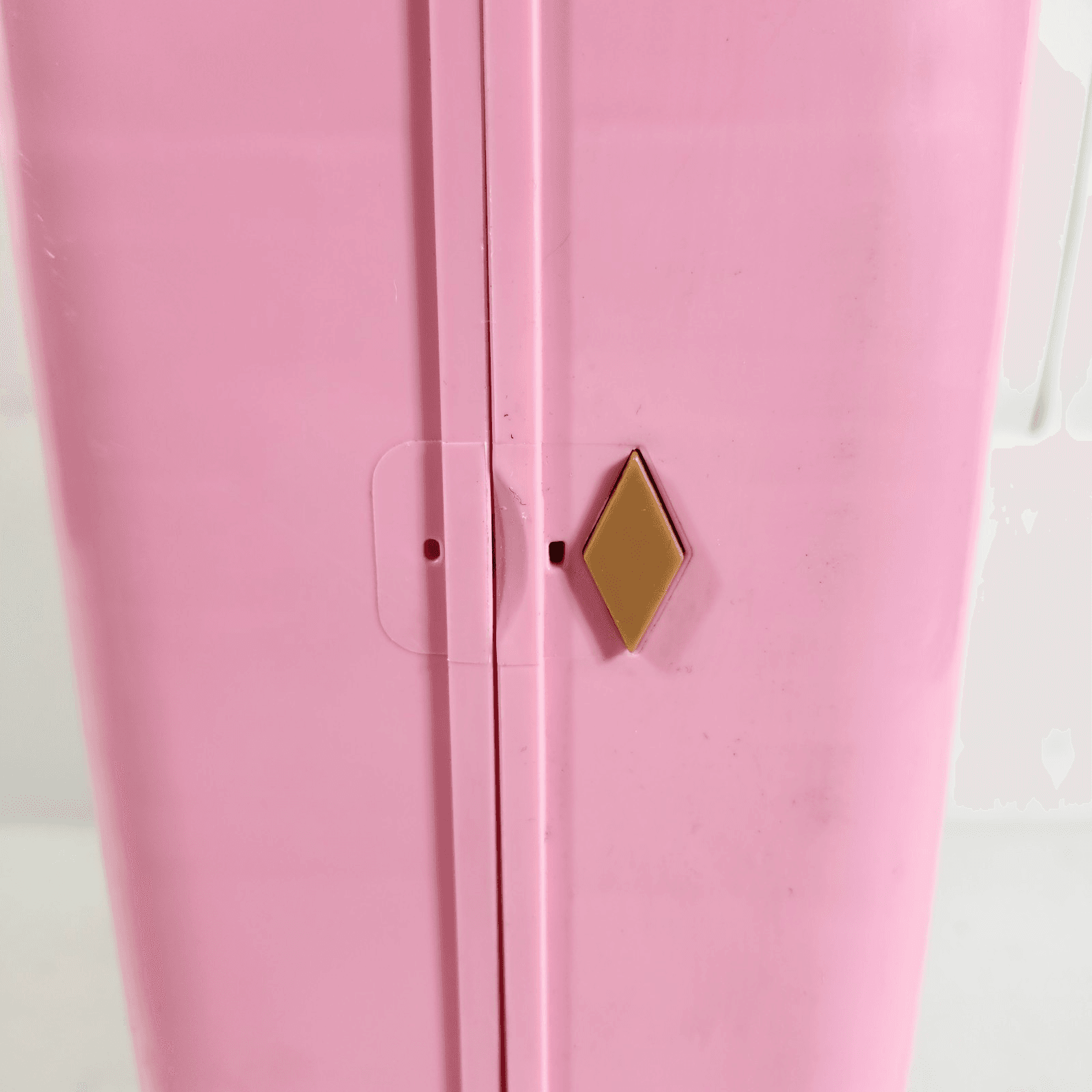 Disney Princess Plastic Rolling Toy Suitcase Pink W/Extendable Handle - Thumbnail 5