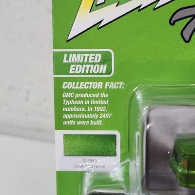 1/64 1992 GMC Typhoon Custom Green Johnny Lightning Collector Tin Toy Vehicle - Thumbnail 3