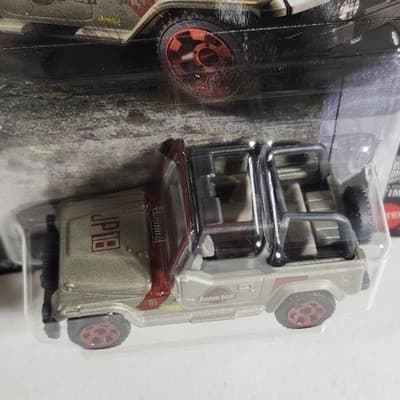 Matchbox Jurassic World Jeep Wrangler #18 Car 1/64 Toy Vehicle NEW - Thumbnail 3