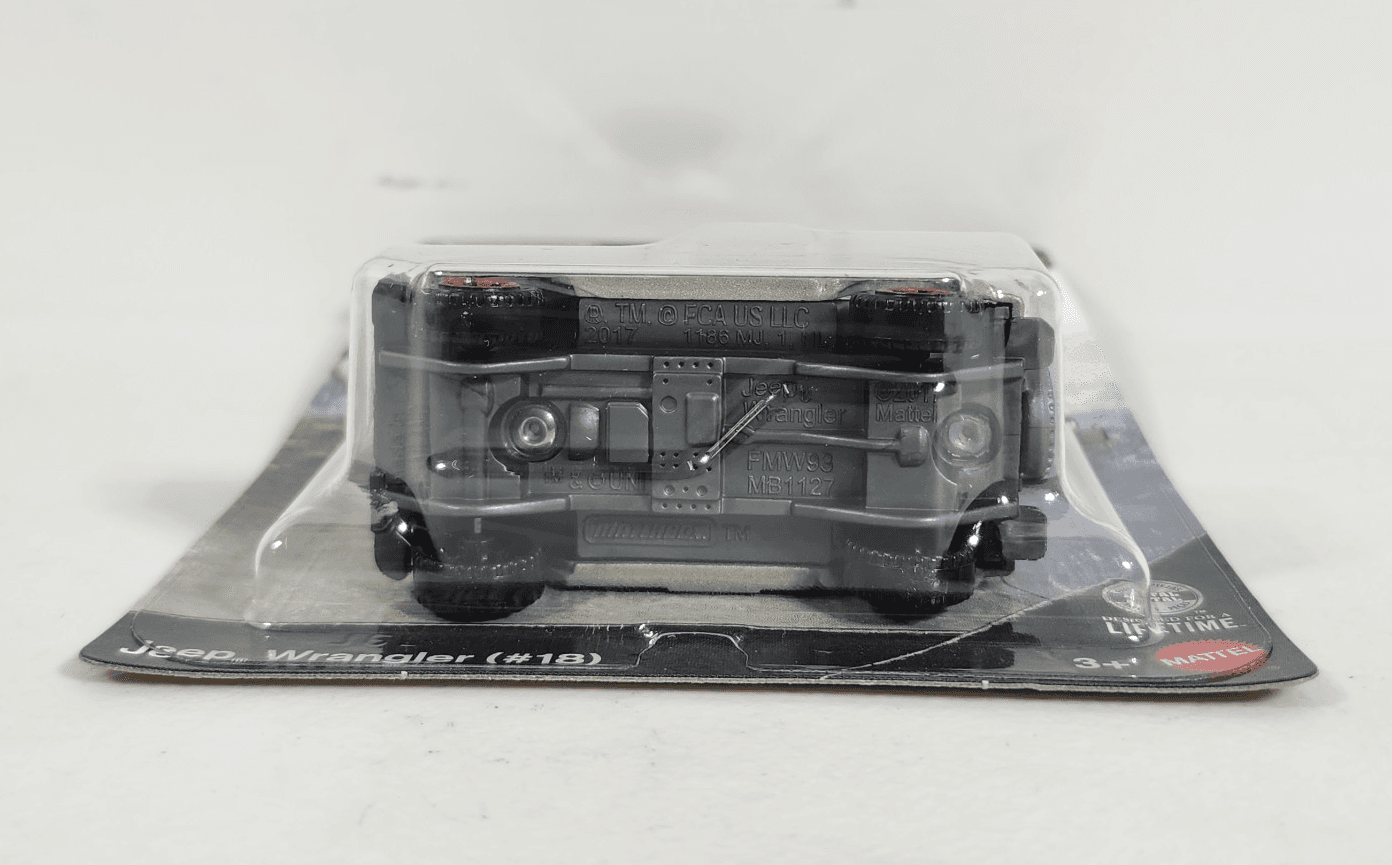 Matchbox Jurassic World Jeep Wrangler #18 Car 1/64 Toy Vehicle NEW - Thumbnail 4