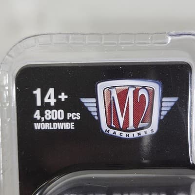 2026 M2 Machines Model Kit 1995 Chevrolet S10 R85 26-02 W/ Car Lift 1/64 Toy NEW - Thumbnail 5