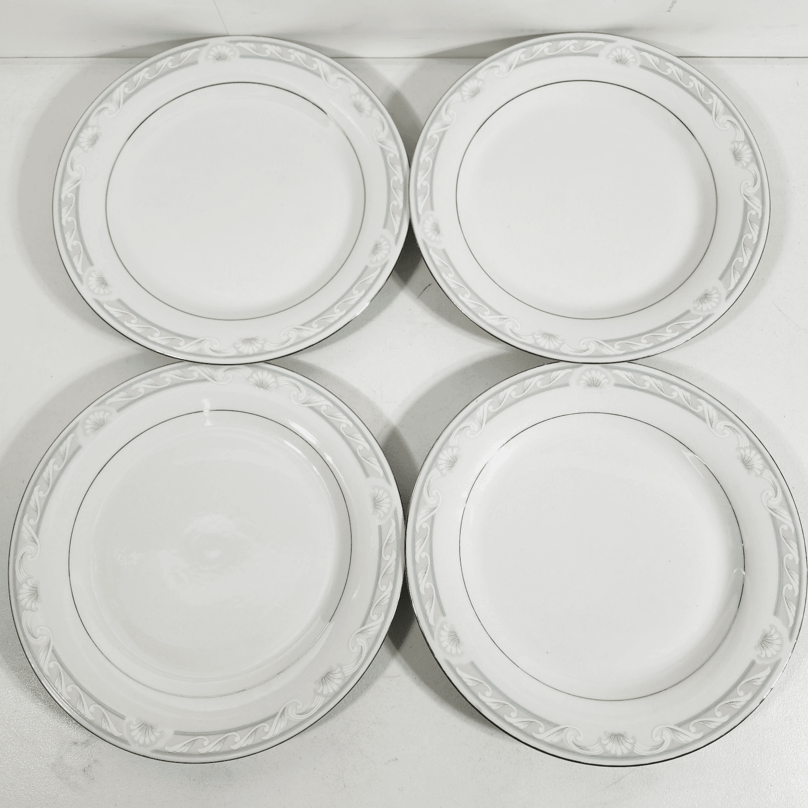 Crown Ming Fine China Coquille 10.5" White Silver Dinner Plate Set Of 4 - Thumbnail 2