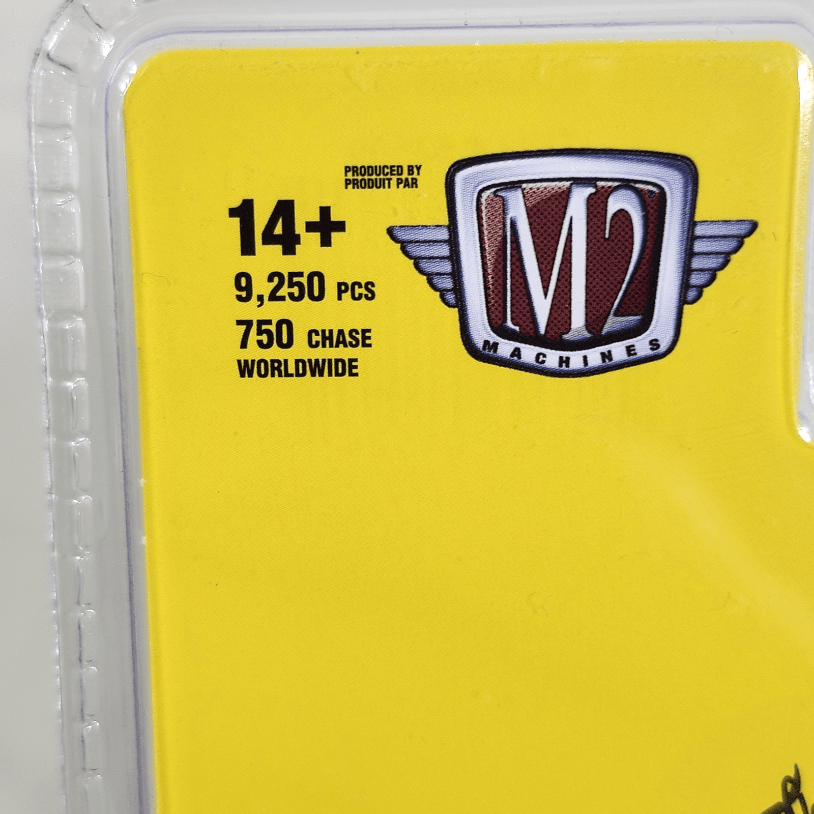 M2 Machines Coca-Cola Mellow Yellow 1973 Chevrolet Cheyenne Super 10 4x4 Truck - Thumbnail 4