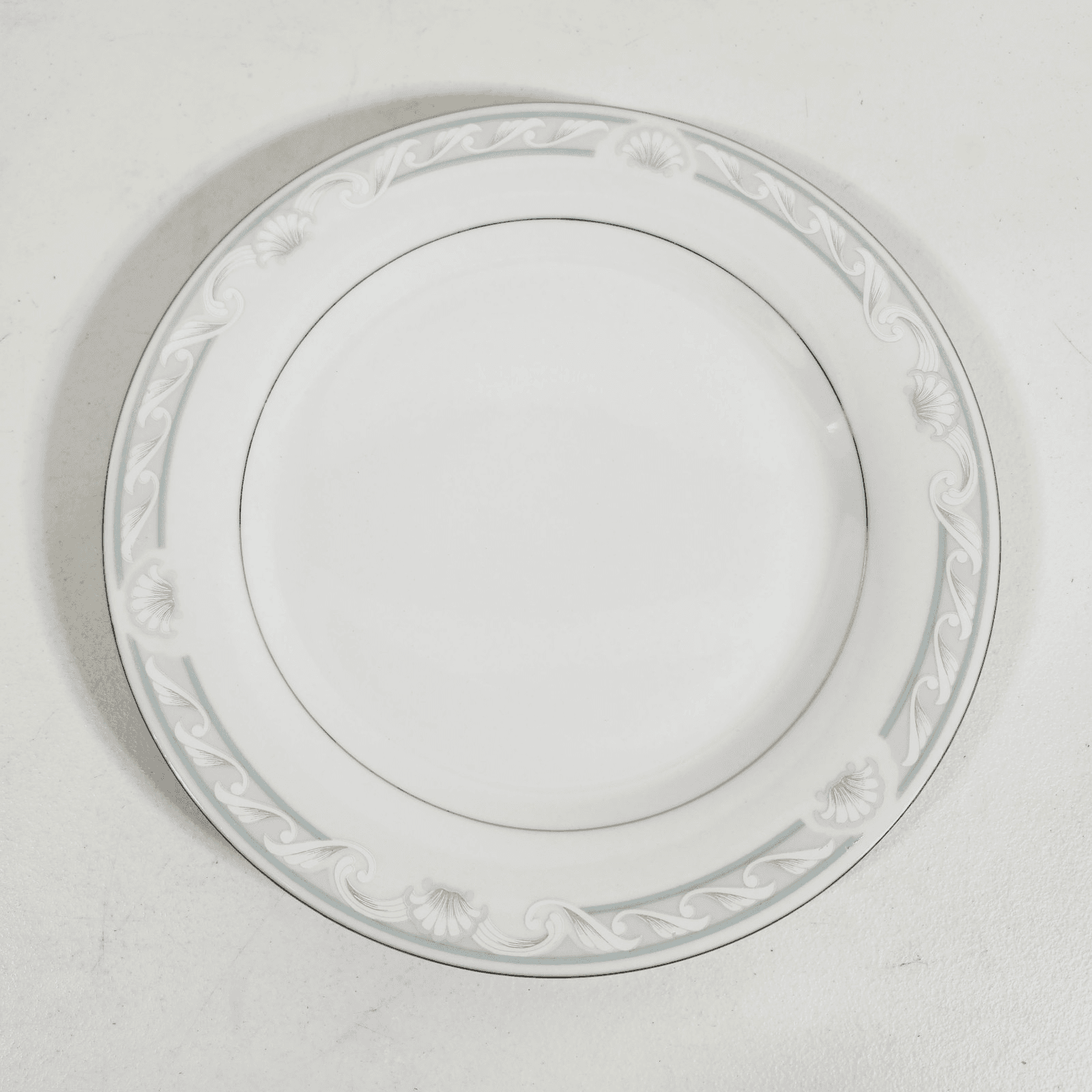 Crown Ming Fine China Coquille 10.5" White Silver Dinner Plate Set Of 4 - Thumbnail 3