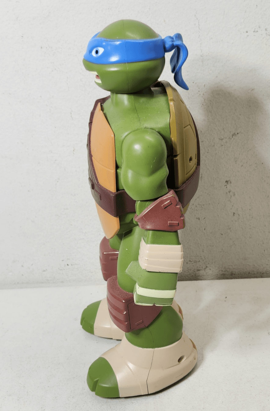 TMNT Action Figure Playmates Toy Figure 13.5" Teenage Mutant Ninja Turtles - Thumbnail 3