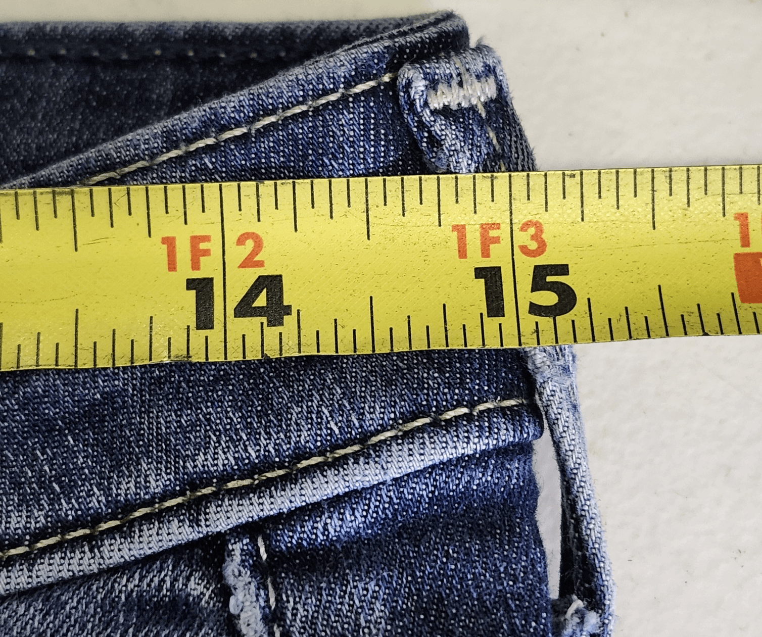 Signature Levi Strauss High Rise Shaping Super Skinny Jeans Size 8 W 29 - Thumbnail 2
