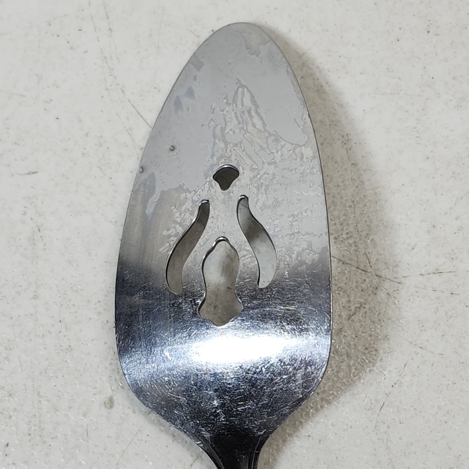 Superior Stainless Steel Flatware Pierced Cake Pie Server 8.75" Tulip MCM - Thumbnail 5