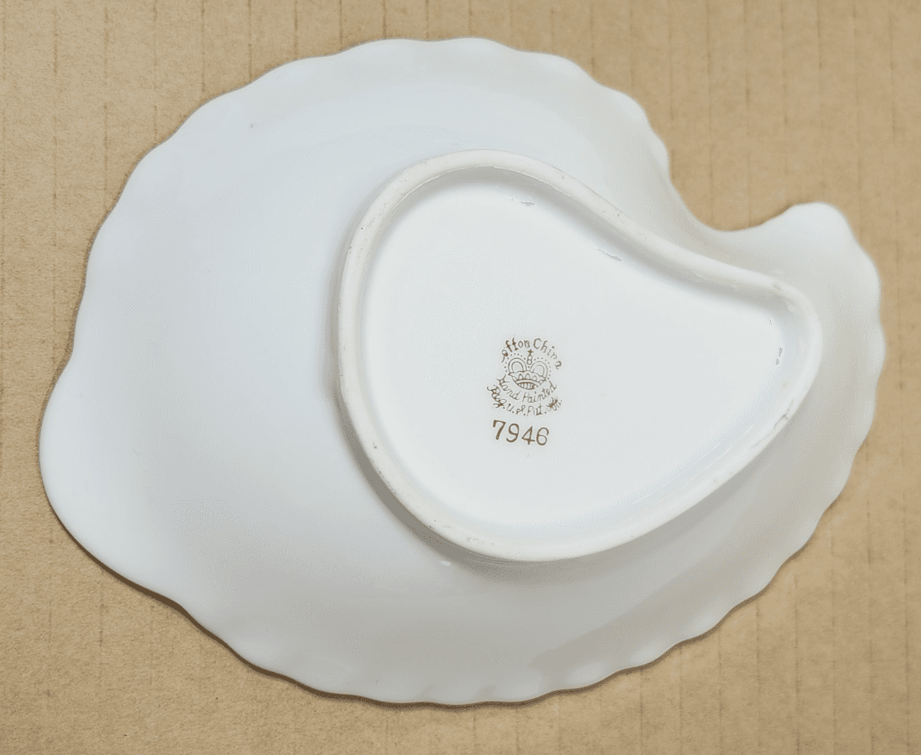 Vintage Lefton Christmas Holly Leaf Candy Dish White With Gold Trim Japan - Thumbnail 4