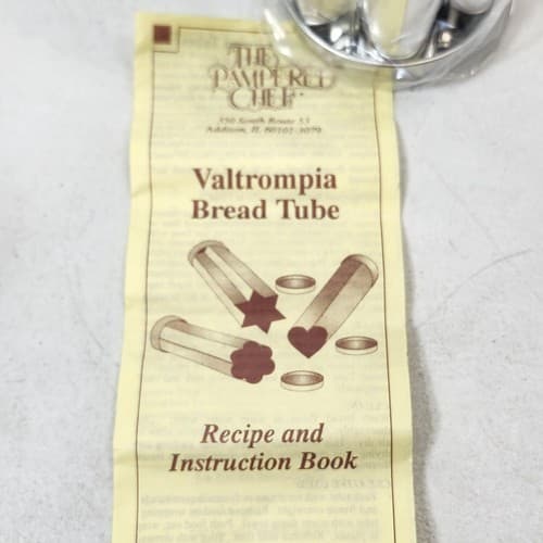 The Pampered Chef Valtrompia Bread Tube Heart Star Flower Shaped NEW - Thumbnail 4