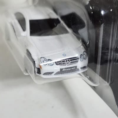 Hot Wheels Power Trip 2008 Mercedes-Benz CLK 63 AMG White Premium Car 1/64 Toy - Thumbnail 4