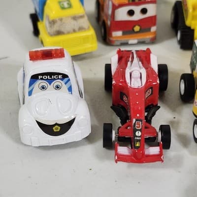 19 Pull Back Speeder Cars Kids Toy Vehicles Bundle Lot Police Bus Construction - Thumbnail 4