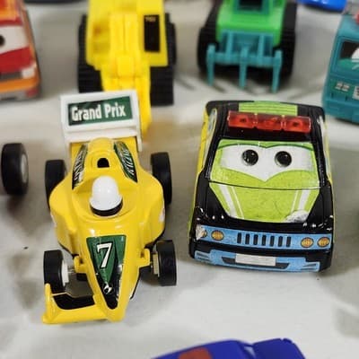 19 Pull Back Speeder Cars Kids Toy Vehicles Bundle Lot Police Bus Construction - Thumbnail 5