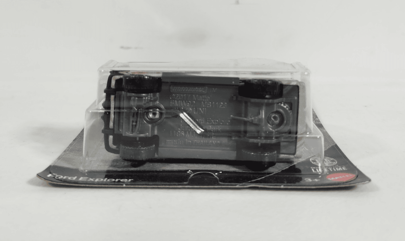 Matchbox Jurassic World Ford Explorer Car 1/64 Toy Vehicle NEW - Thumbnail 4