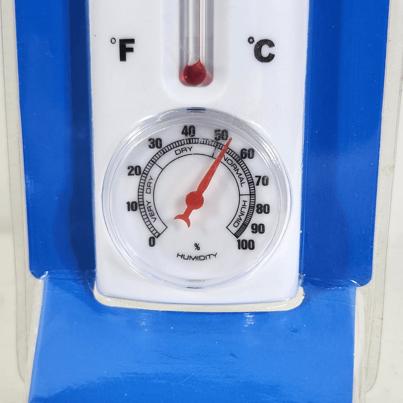 AcuRite Indoor Thermometer and Humidity Gauge White NEW - Thumbnail 4