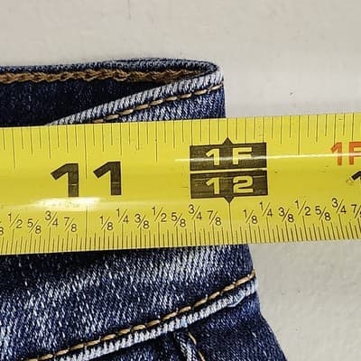 Coco + Carmen Jeans Women's Small Blue Denim Distressed Raw Hem - Thumbnail 2