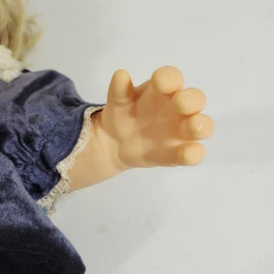 1984 Hasbro Real Baby J Turner Sleeping Closed Eyed Blonde Hair Weighted Doll - Thumbnail 5