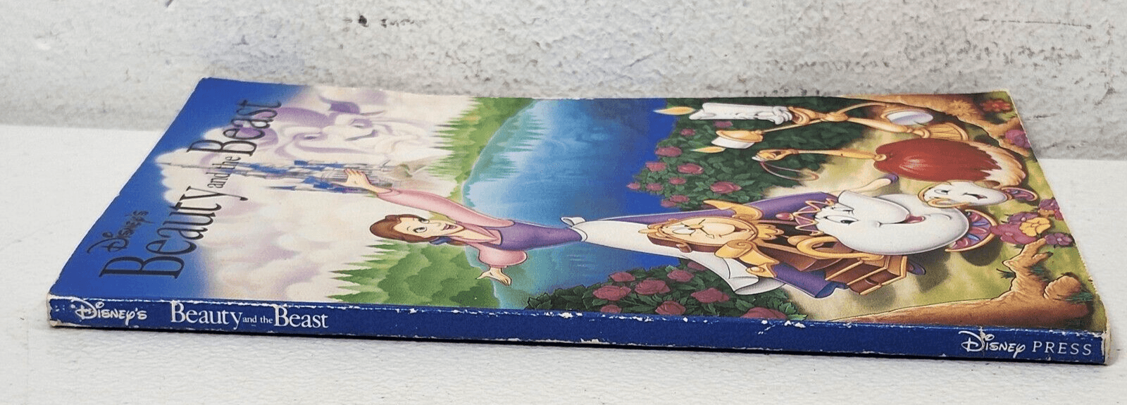Disney's Beauty and the Beast First Edition Book 1992 - Thumbnail 2