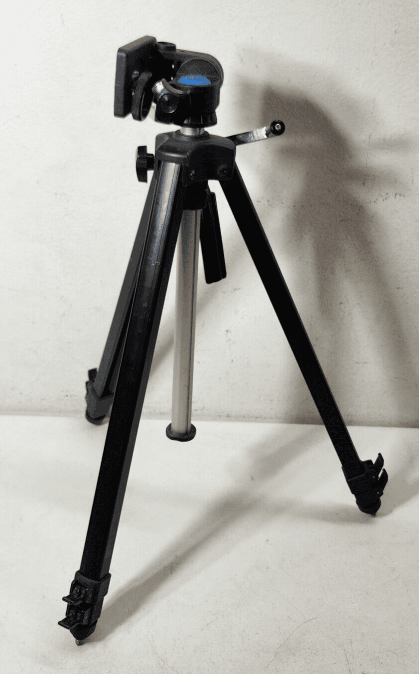 Image TN-30 Camera Tripod Made in Japan Swivel/Tilt Telescopic head - Thumbnail 7