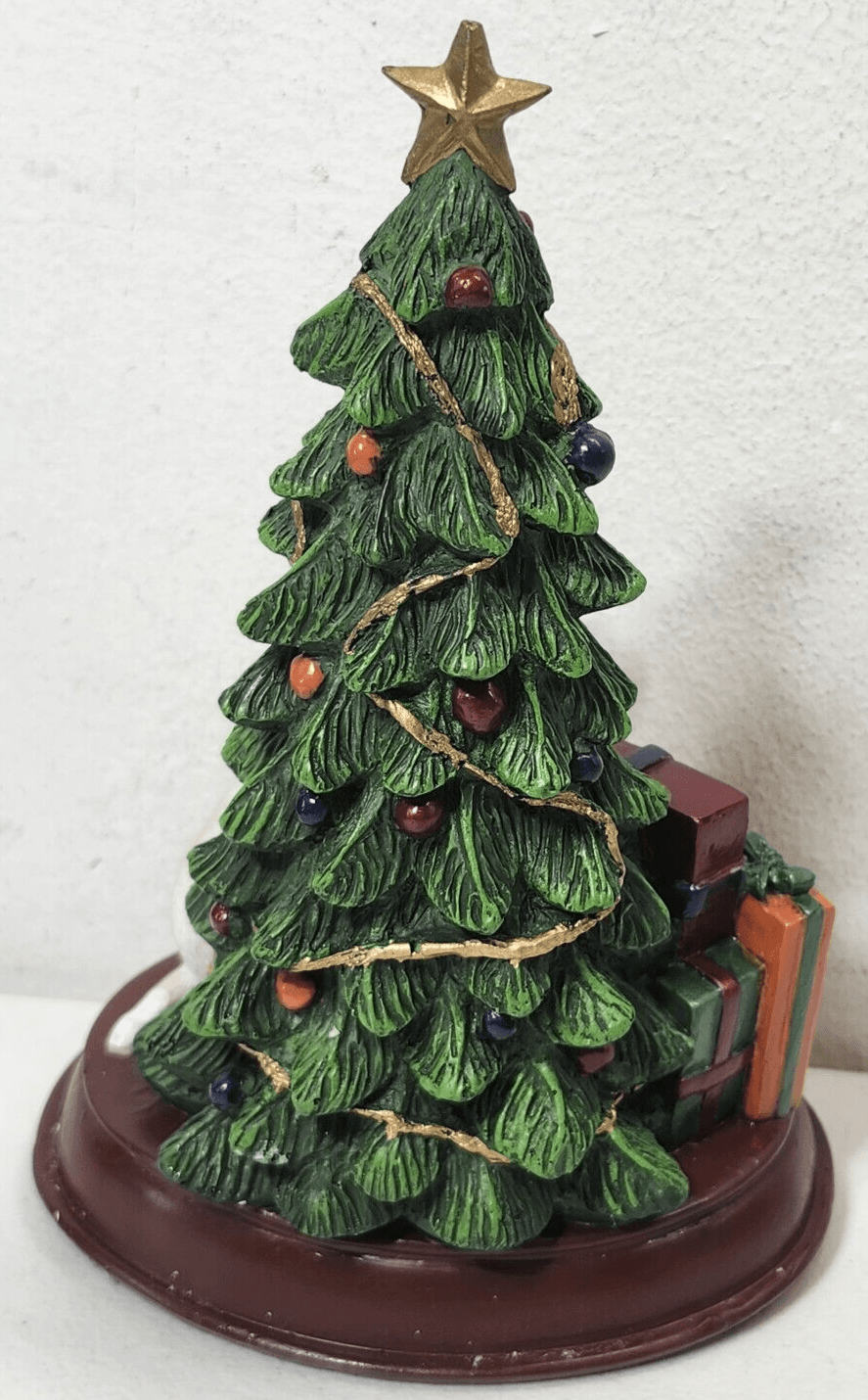 Seasonal Elements Christmas Tree Statue With Dog & Presents Home Decor - Thumbnail 5
